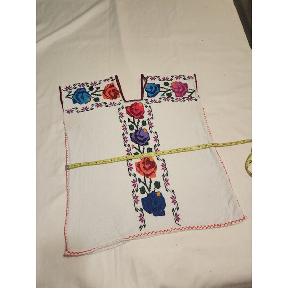 Huanengo Michoacano Embroidered / Cross Stitch Handmade Mexican floral Top M/L - Picture 4 of 8